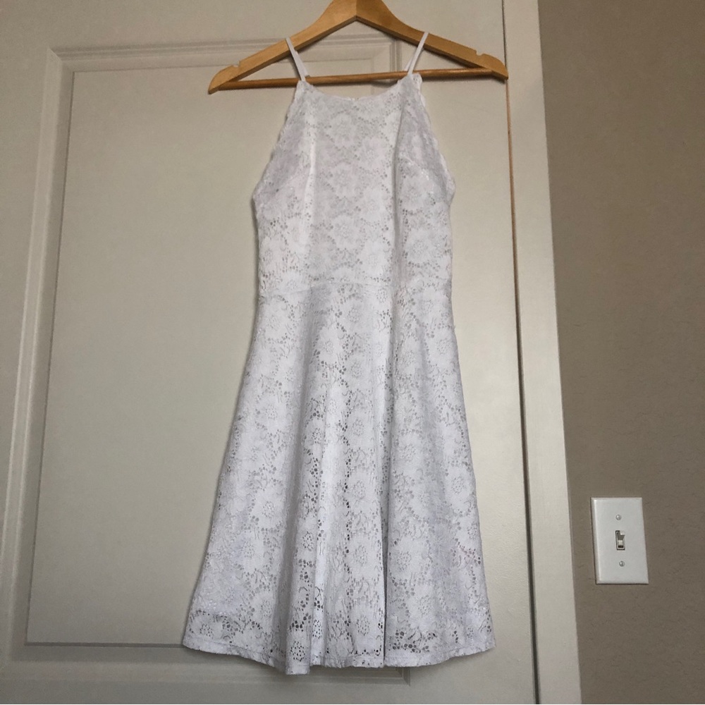 White Skater dress. High neck. Lace/scollop edge. Size XS